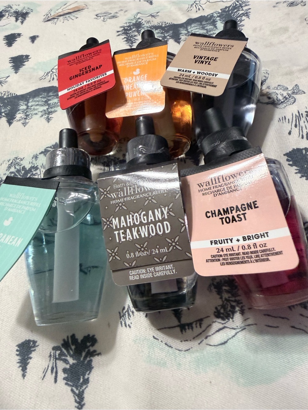 Bath & Body Works Wallflower Refills NEW 6 individual wallflowers - Picture 2 of 4